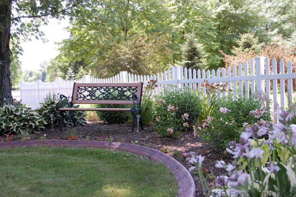 white vinyl picket fence Bayfield 42” tall