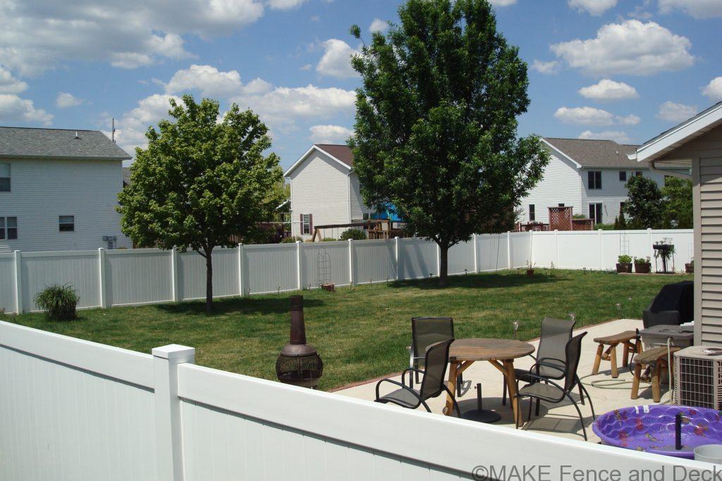 white vinyl privacy fence Madison 6’ tall