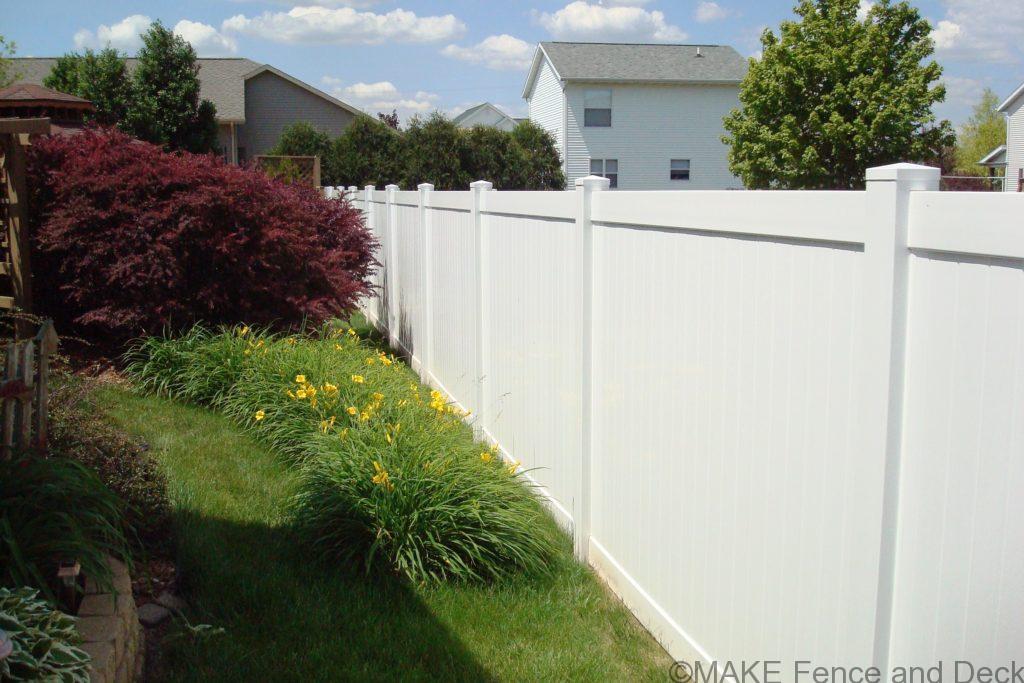 white vinyl privacy fence Madison 6’ tall