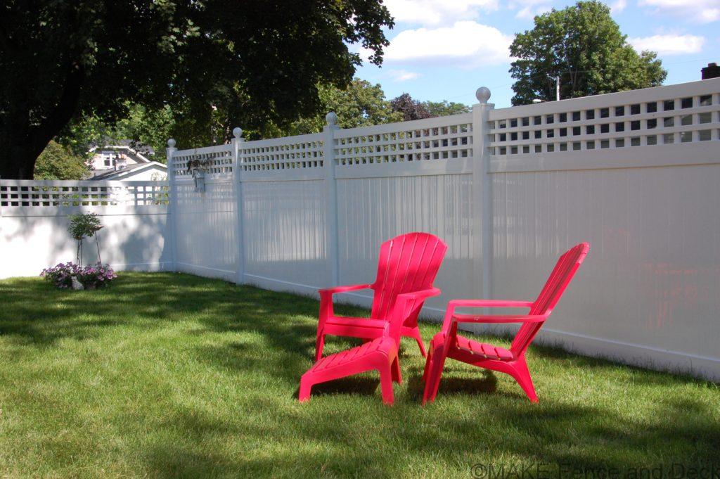 white vinyl privacy fence Monroe 6’ tall