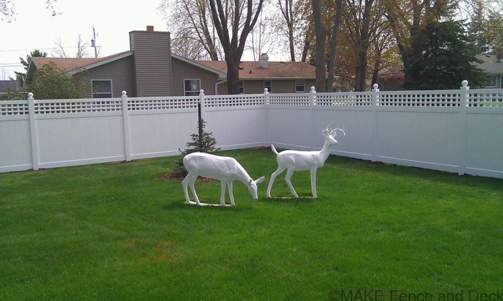 white vinyl privacy fence Monroe 6’ tall