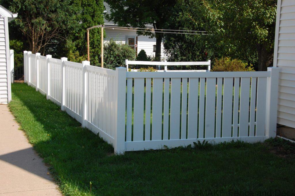 vinyl semi privacy fence Charlestown 4’ tall white Charlestown fence